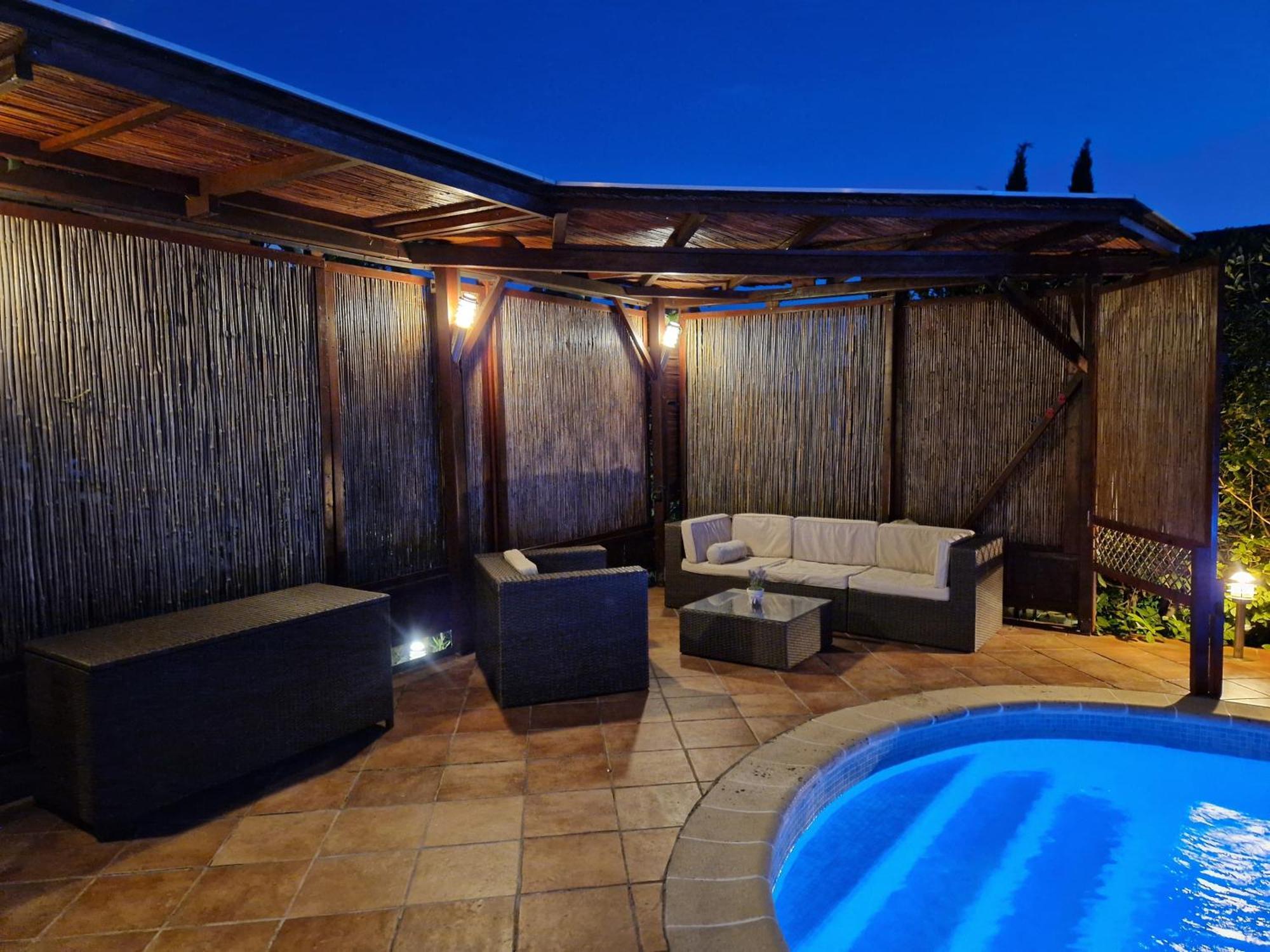 Apartments Villa Temer Pinezići Exteriör bild