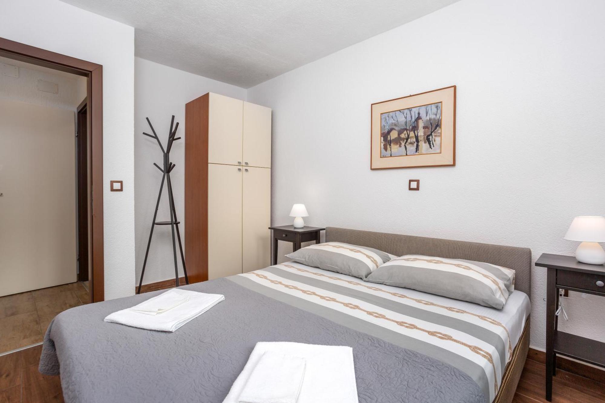 Apartments Villa Temer Pinezići Exteriör bild