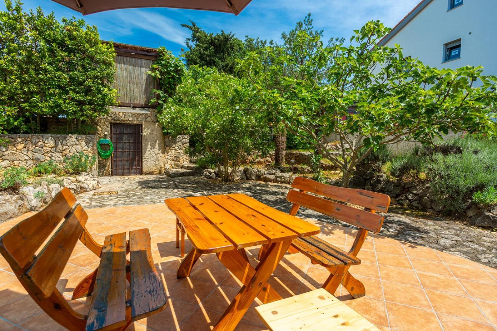 Apartments Villa Temer Pinezići Exteriör bild