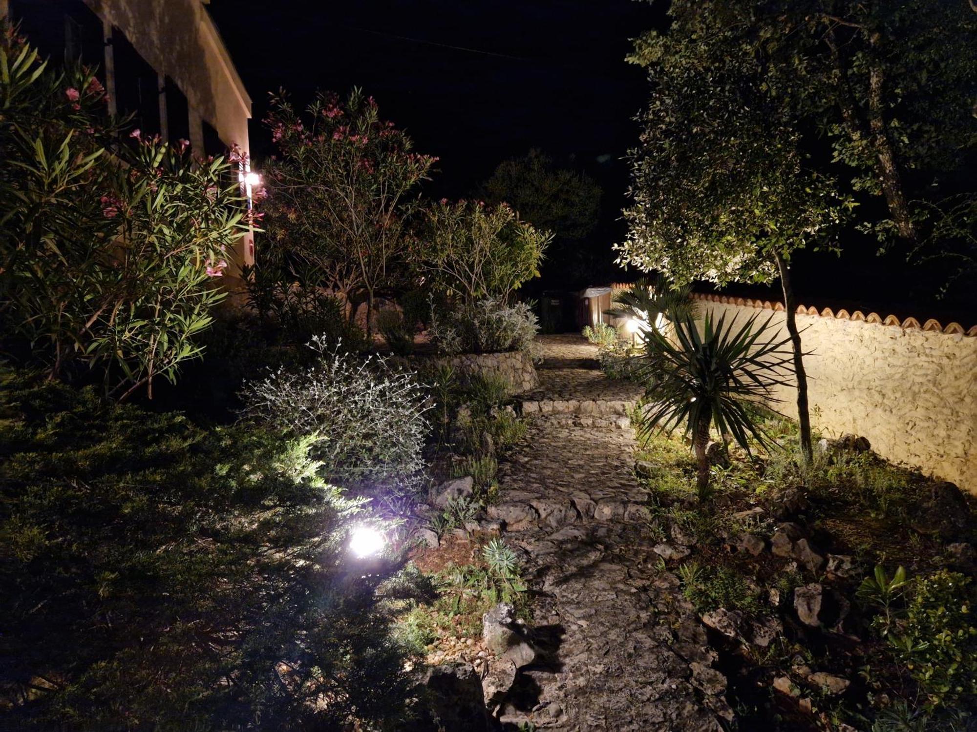 Apartments Villa Temer Pinezići Exteriör bild